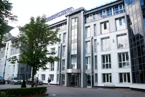 contacts/office-building-front.jpg